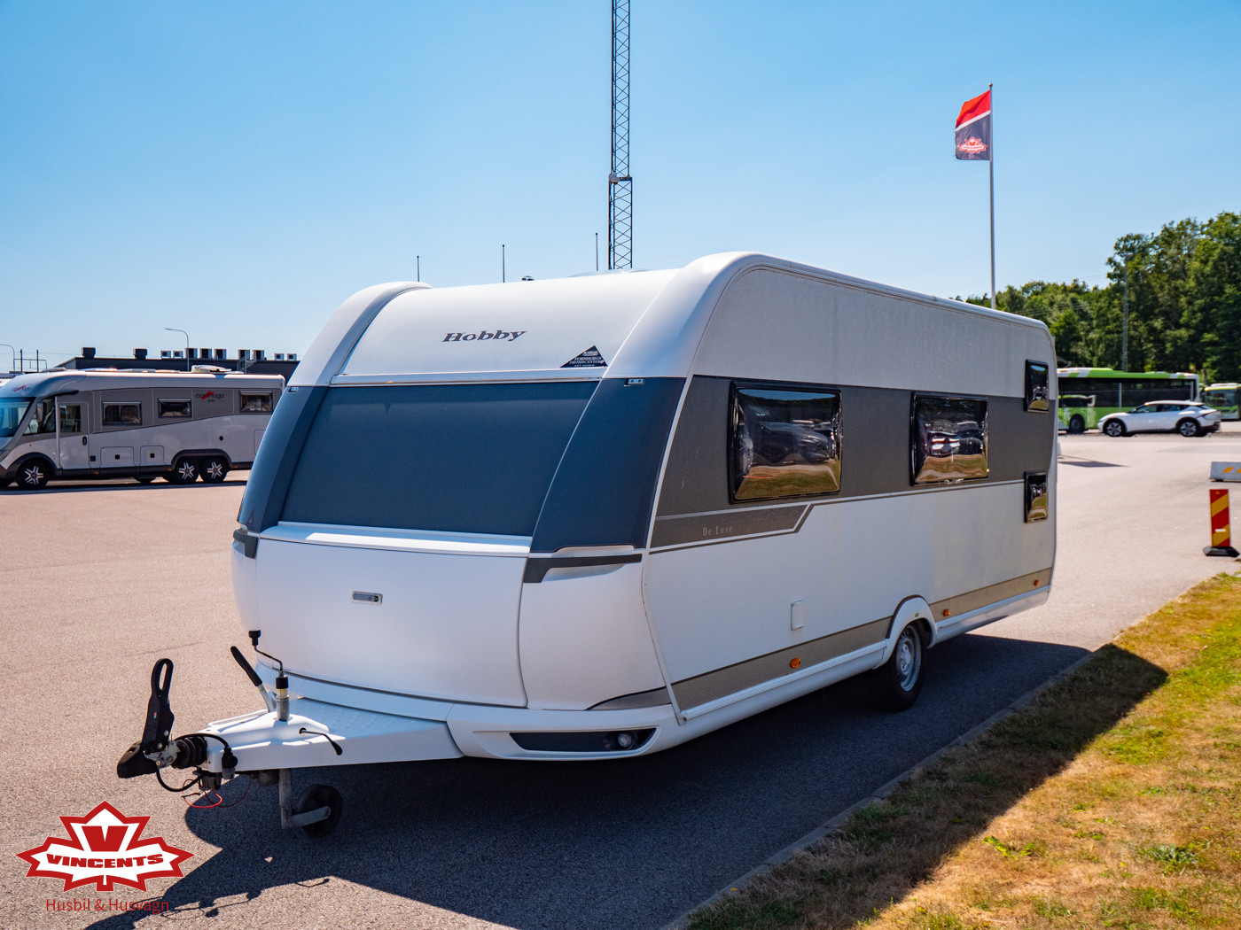 Hobby-560 KMFE DE LUXE *Barnkammare *Alde-(2014)-3295399