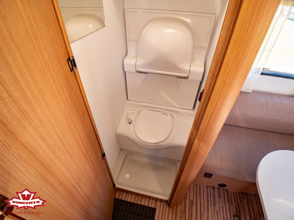 Adria-AVIVA 390 PS-(2016)-3314453
