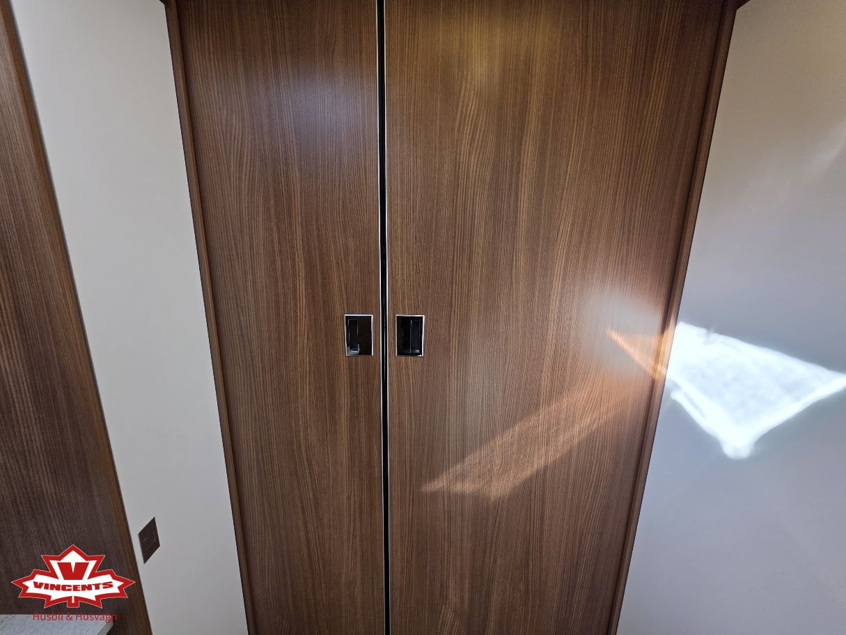 Bürstner-Elegance I 910 *Solcell *AC-bodel *Skinnklädsel-(2019)-3317374