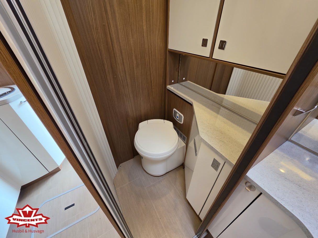 Bürstner-Elegance I 910 *Solcell *AC-bodel *Skinnklädsel-(2019)-3317382