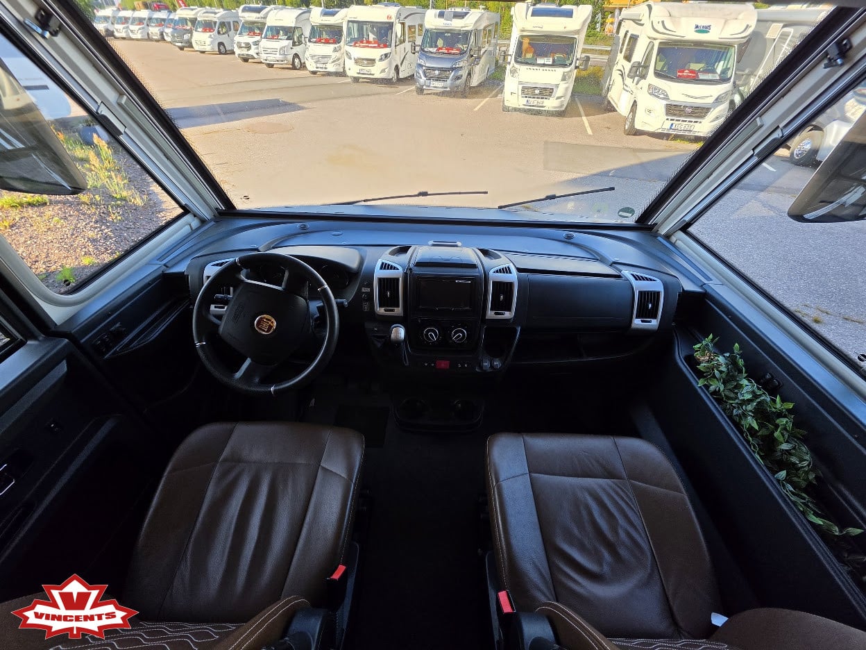 Bürstner-Elegance I 910 *AC-bodel *Automat *Skinnklädsel-(2019)