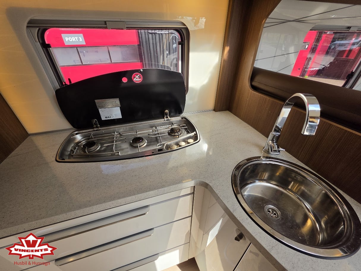 Bürstner-Elegance I 910 *Solcell *AC-bodel *Skinnklädsel-(2019)-3317369