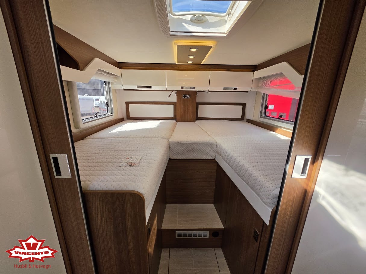 Bürstner-Elegance I 910 *Solcell *AC-bodel *Skinnklädsel-(2019)-3317372