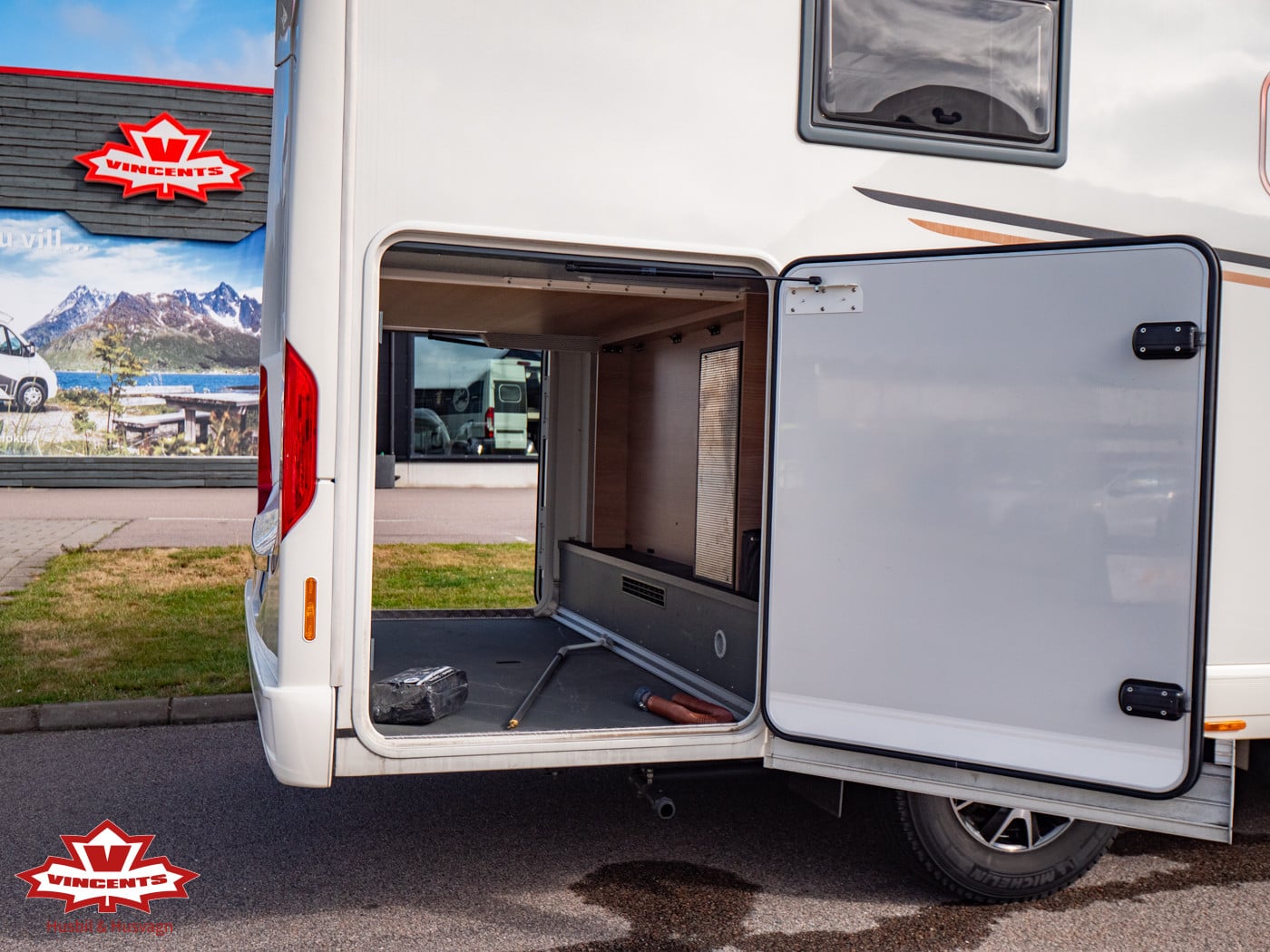 Carthago-C-TOURER I 144 *Queenbädd *Automat-(2020)