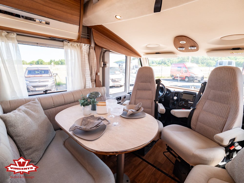 Hymer-B 704 Premium Line *Långbädd *AC-Bodel-(2017)