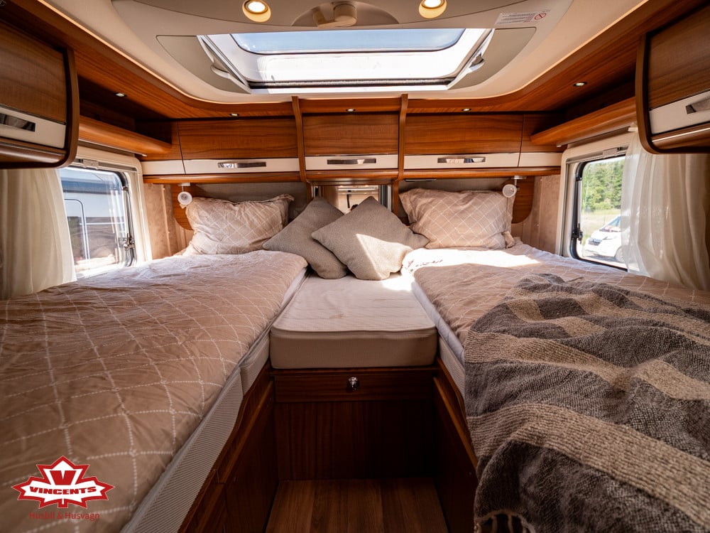 Hymer-B 704 Premium Line *Långbädd *AC-Bodel-(2017)