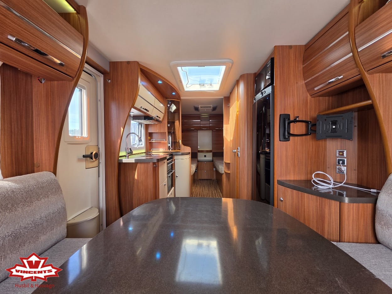 Adria-ALPINA 563 UL *Alde *AC *Långbäddar-(2012)-3333348