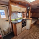 Adria-ALPINA 563 UL *Alde *AC *Långbäddar-(2012)-3333350