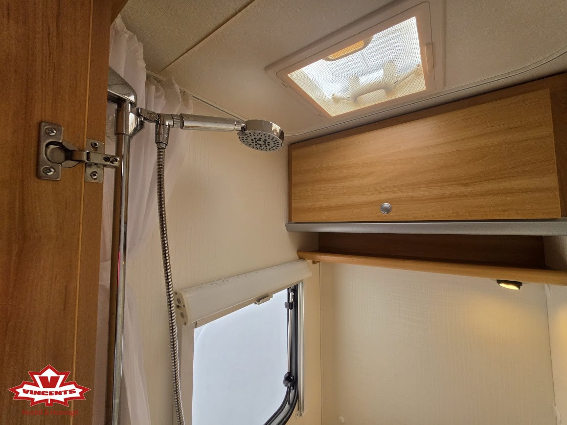 Dethleffs-Camper 510 *Dubbelbädd *Solcell *Förtält-(2011)-3326332