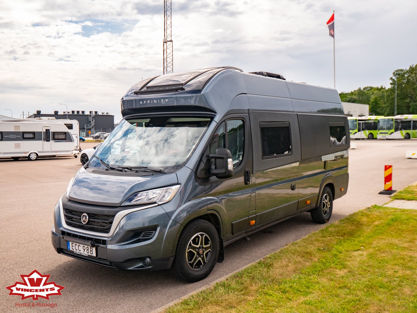 KABE-AFFINITY CAMPER VAN One 295 *Automat *Solcell-(2023)-3306939