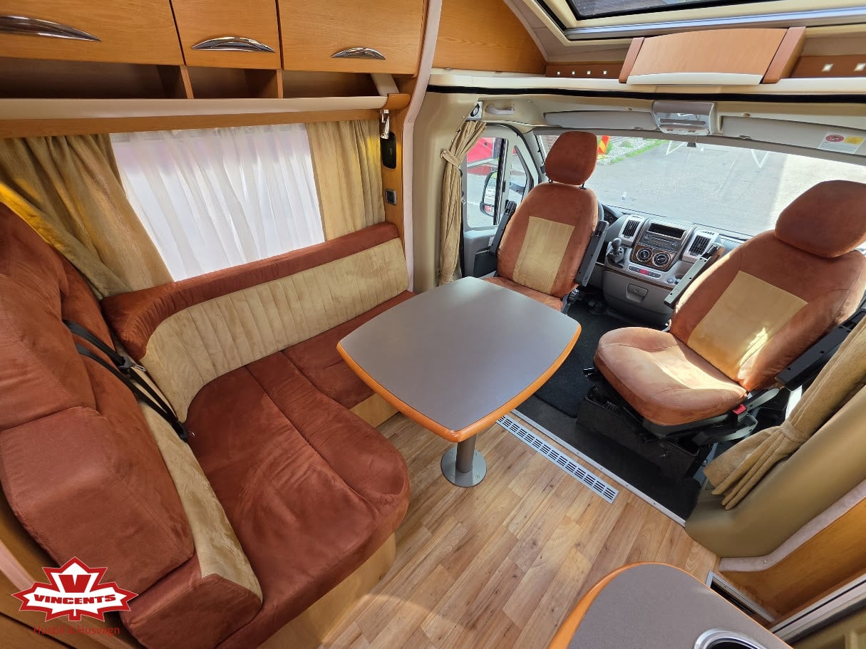 Eura Mobil-CT 700 EB *Långbäddar *ALDE *Kamkedja-(2009)-3333514