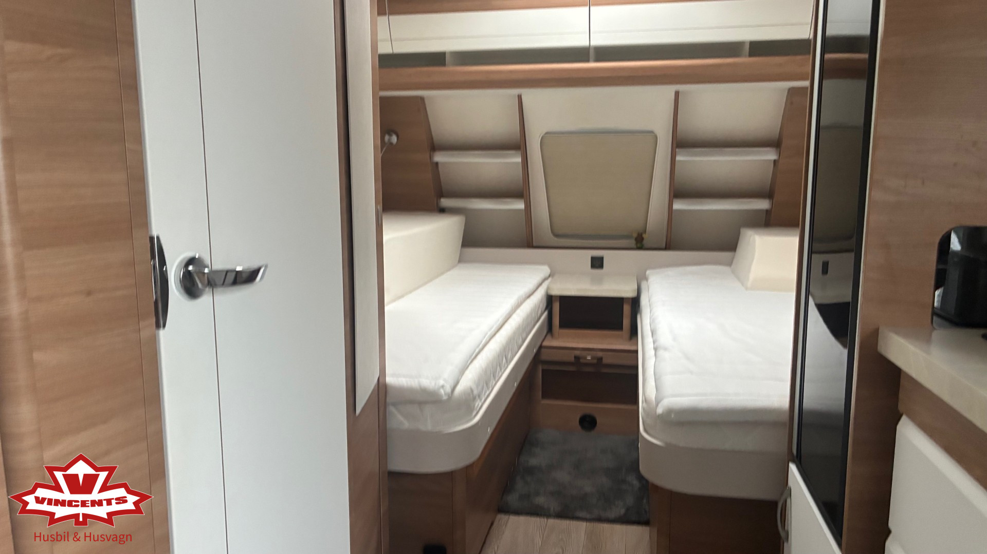 Hobby-495 UL DE LUXE *AC *Förtält *KOMMANDE-(2023)-3308433