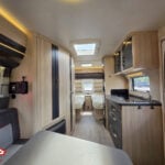 Hobby-495 UL DE LUXE EDITION *Långbäddar *Boxmarkis-(2019)-3340353