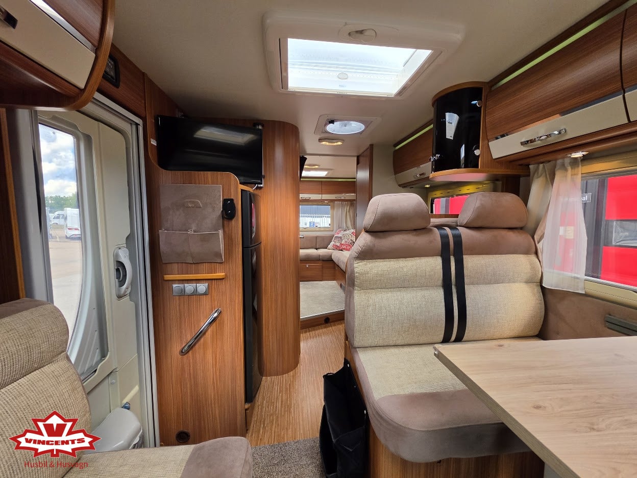 Adria-CORAL S 670 SLL *Truma *Cykelställ *Ugn-(2013)-3340423