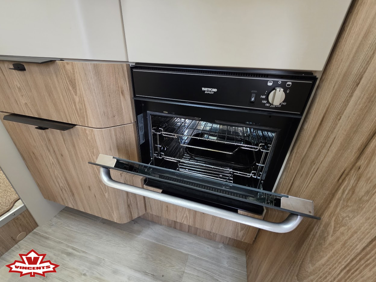 Pilote-P 746 C *Automat *ALDE *Queenbädd-(2020)-3344819
