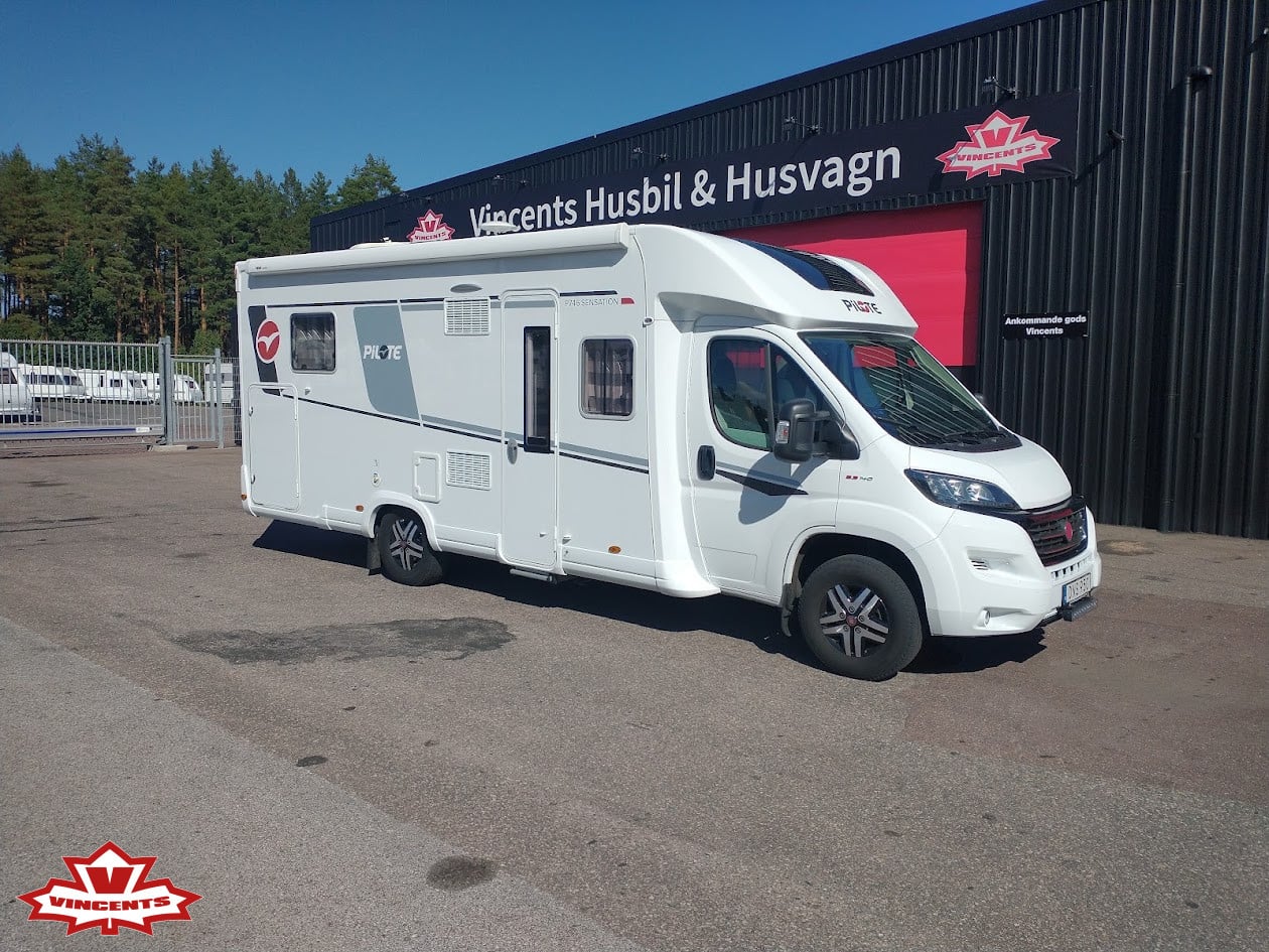 Pilote-P 746 C *Automat *ALDE *Queenbädd-(2020)-3344813