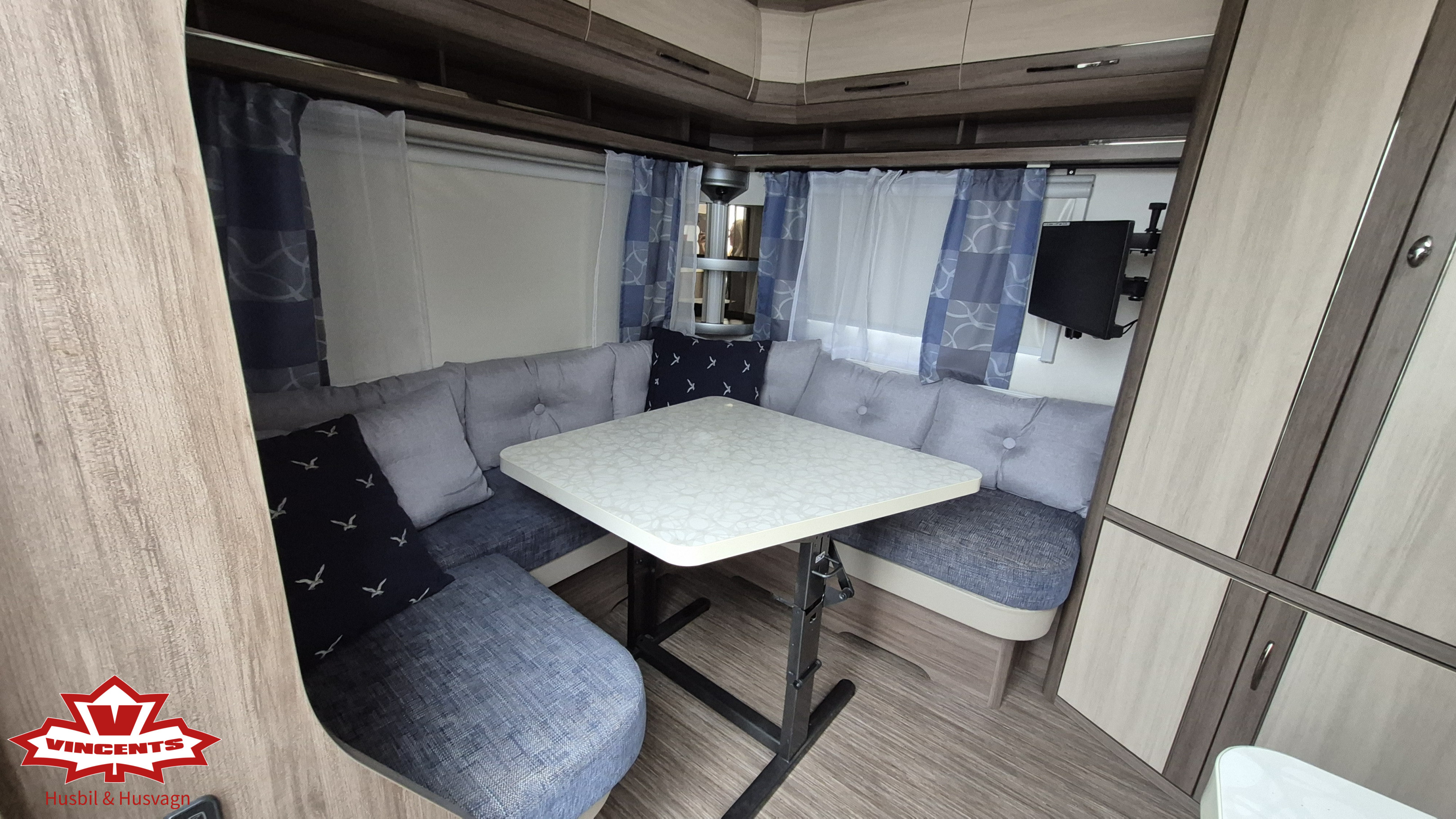 Hobby-495 UL DE LUXE *Långbäddar *KOMMANDE-(2015)-3330670