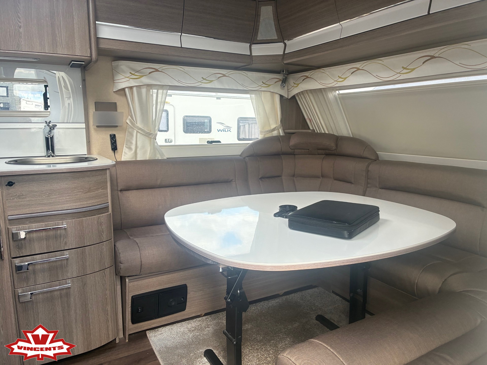 KABE-ROYAL 600 GLE KS *Långbädd *Alde *Solcell *KOMMANDE-(2016)-3344840
