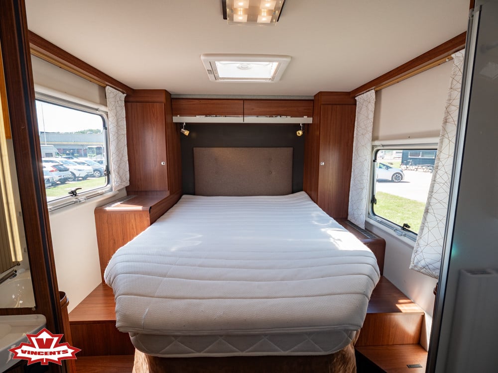 Eura Mobil-IL 720 QB *Queenbädd *Solcell *ALDE-(2015)-3363946