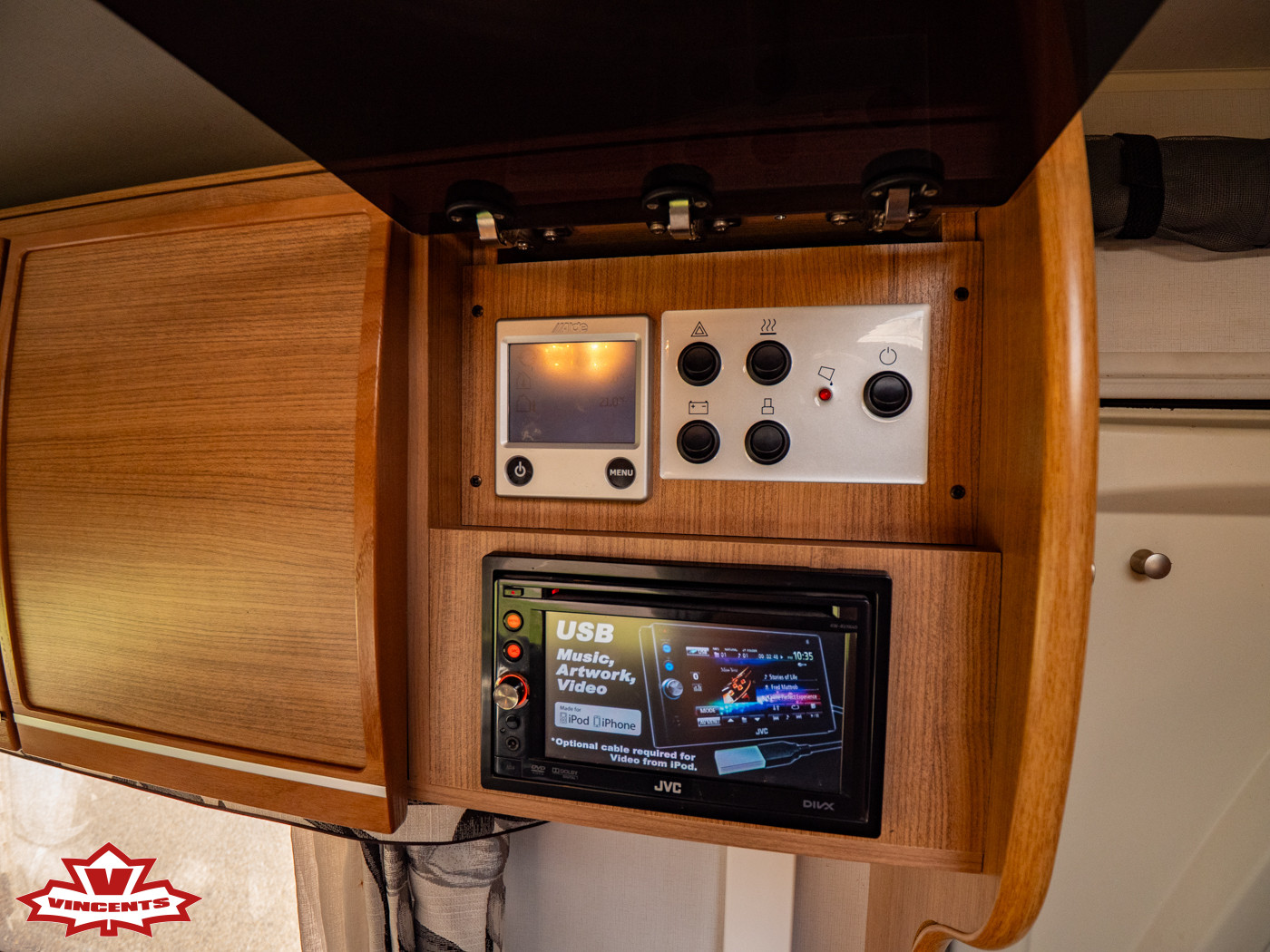 Polar-560 Svit CTV *Franskbädd *ALDE *AC-(2012)