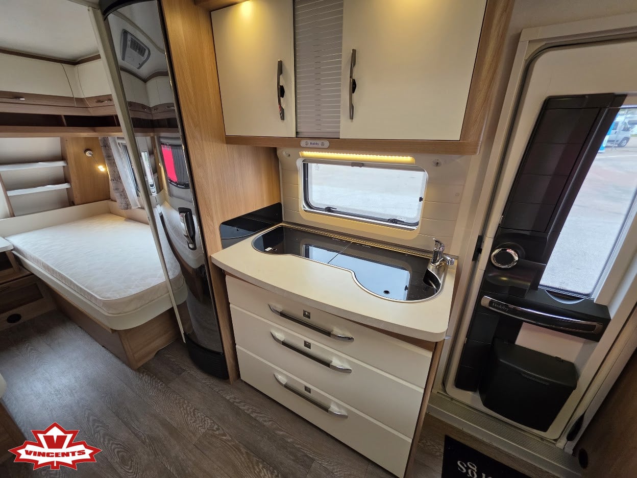 Hobby-495 UL DE LUXE *Långbäddar *AC *Förtält-(2019)-3351313