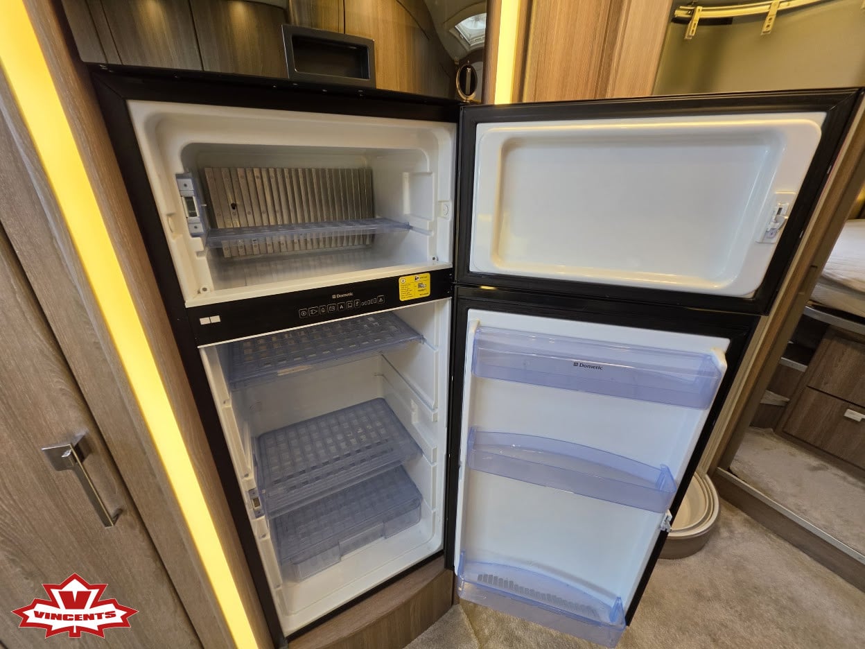KABE-TM I 910 QB *Queenbed *AC bodel *KOMMANDE-(2015)