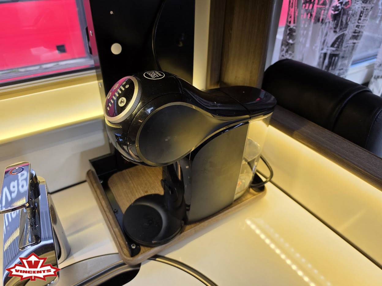 KABE-TM I 910 QB *Queenbed *AC bodel *KOMMANDE-(2015)