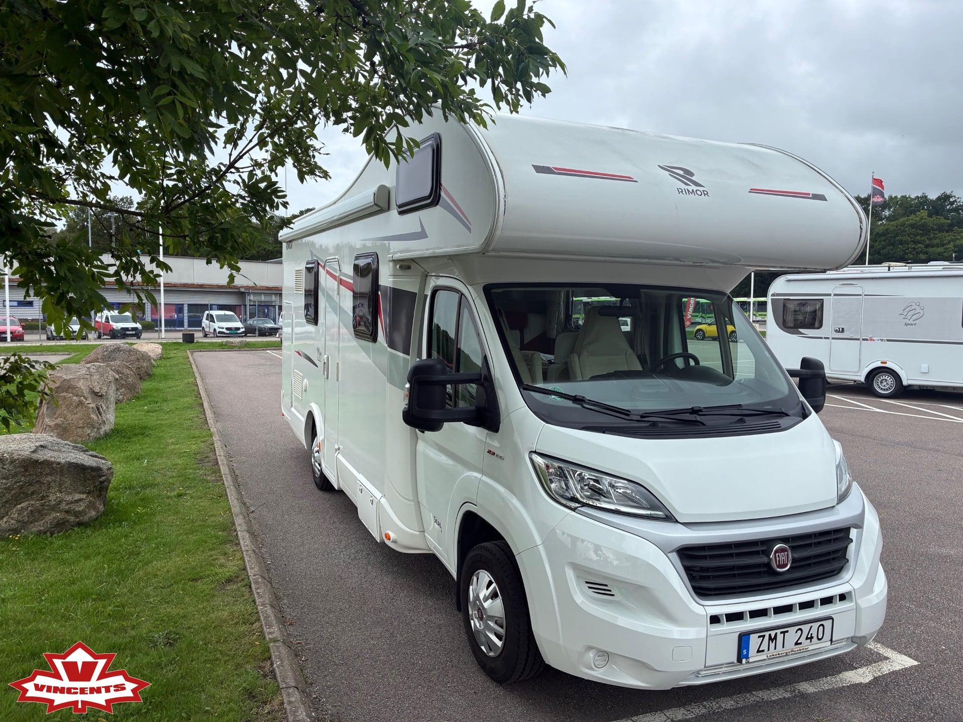 Rimor-Seal 9 *Barnkammare *Truma *Solcell *KOMMANDE-(2019)-3354161