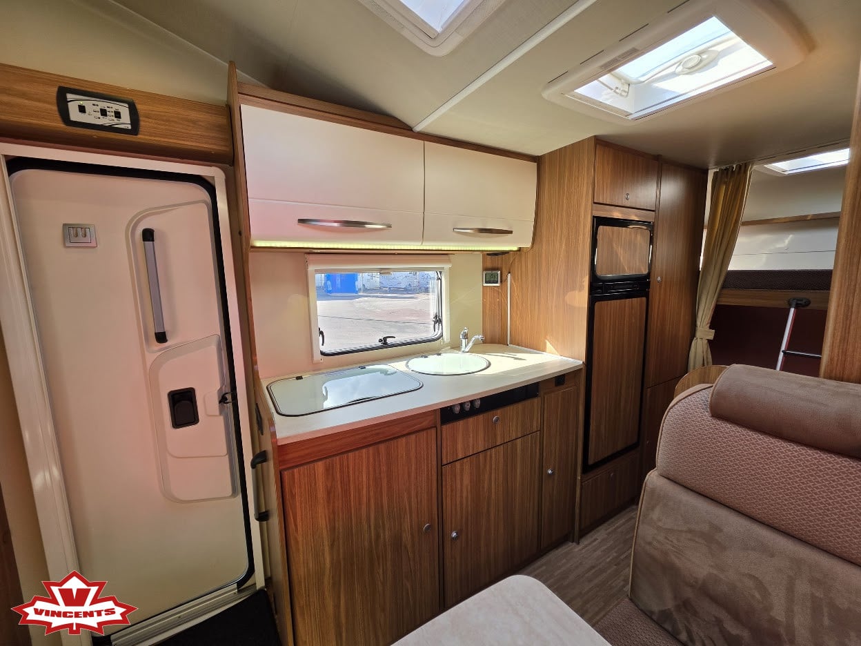 Carado-A 361 *6 färdplatser *Barnkammare-(2015)-3395433