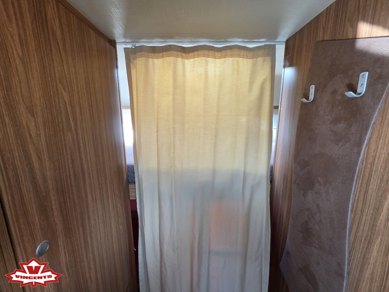 Carado-A 361 *6 färdplatser *Barnkammare-(2015)-3395439