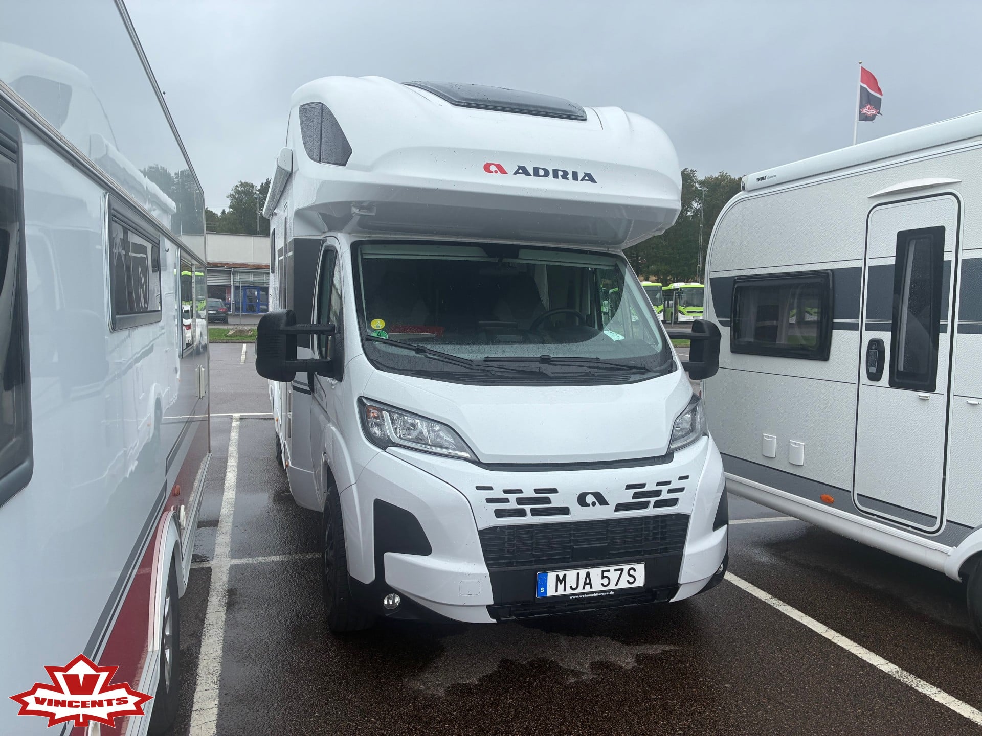 Adria-CORAL XL 660 SL *Långbäddar *KOMMANDE-(2025)-3349055