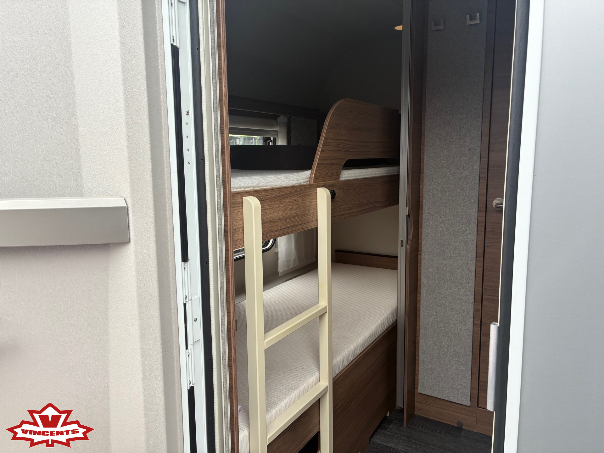 Knaus-W04 *Truma *AC *KOMMANDE-(2022)-3374655