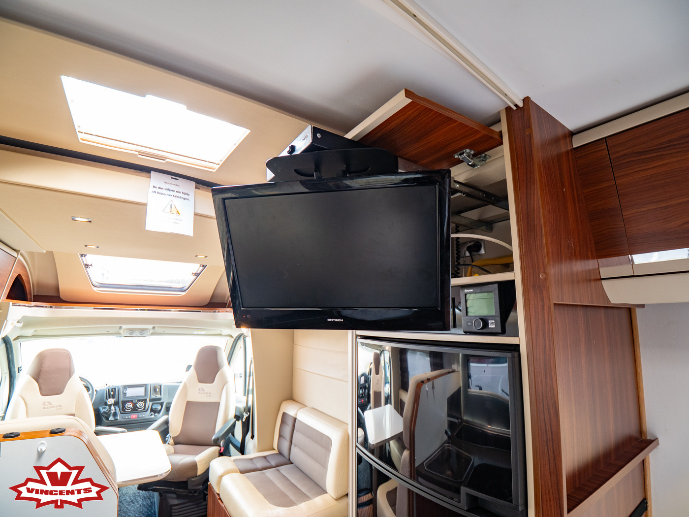 Adria-MATRIX M 670 SLT *Långbädd *Toa bak *Solcell-(2015)
