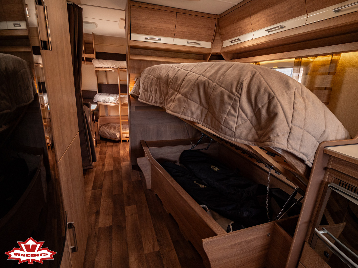 KABE-CLASSIC 660 GDL KS *3-våningssäng *AC *Förtält-(2016)-3411559