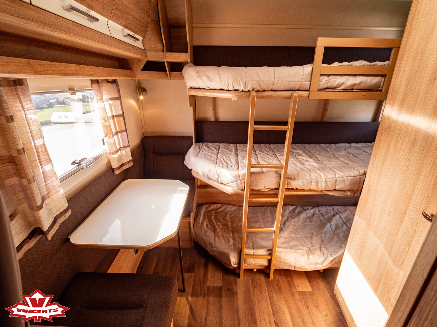 KABE-CLASSIC 660 GDL KS *3-våningssäng *AC *Förtält-(2016)-3411560
