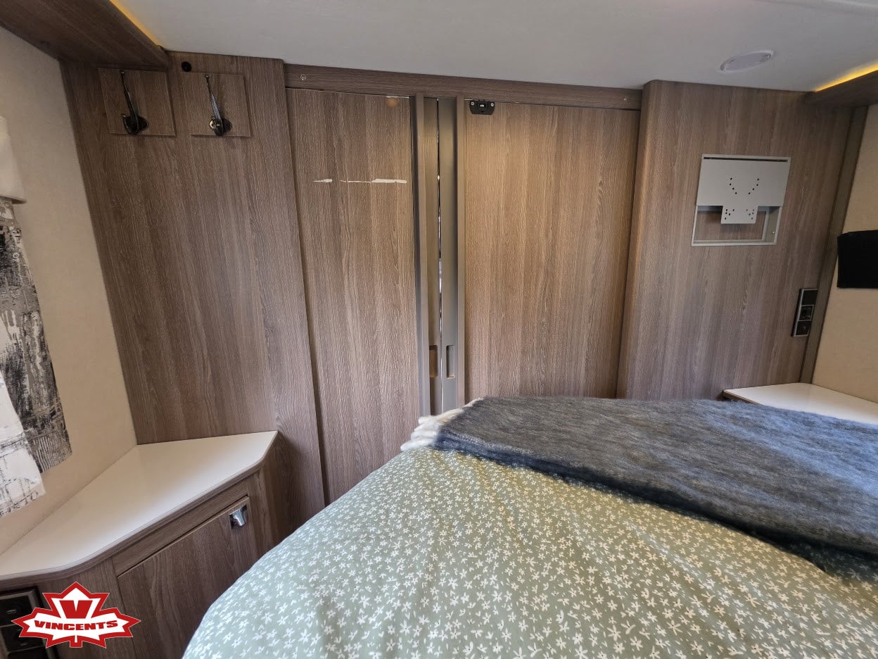 KABE-TM I 910 QB *Queenbed *AC bodel-(2015)