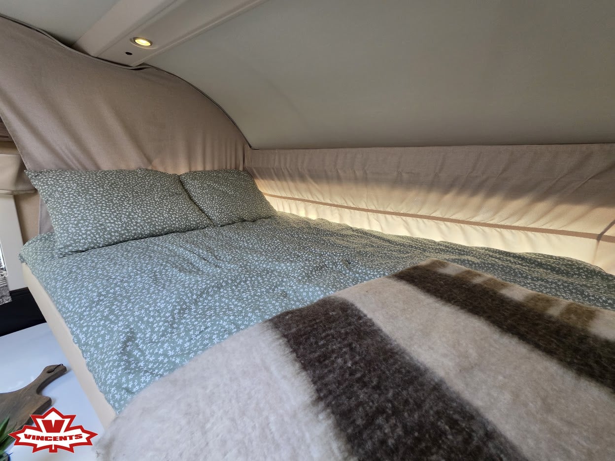 KABE-TM I 910 QB *Queenbed *AC bodel-(2015)