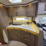 KABE-TM I 910 QB *Queenbed *AC bodel-(2015)