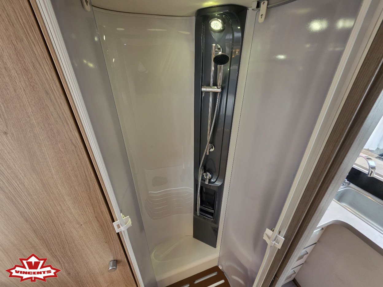 Knaus-SKY I 700 LG *Tvärbädd *Taksäng *Truma-(2016)-3413413