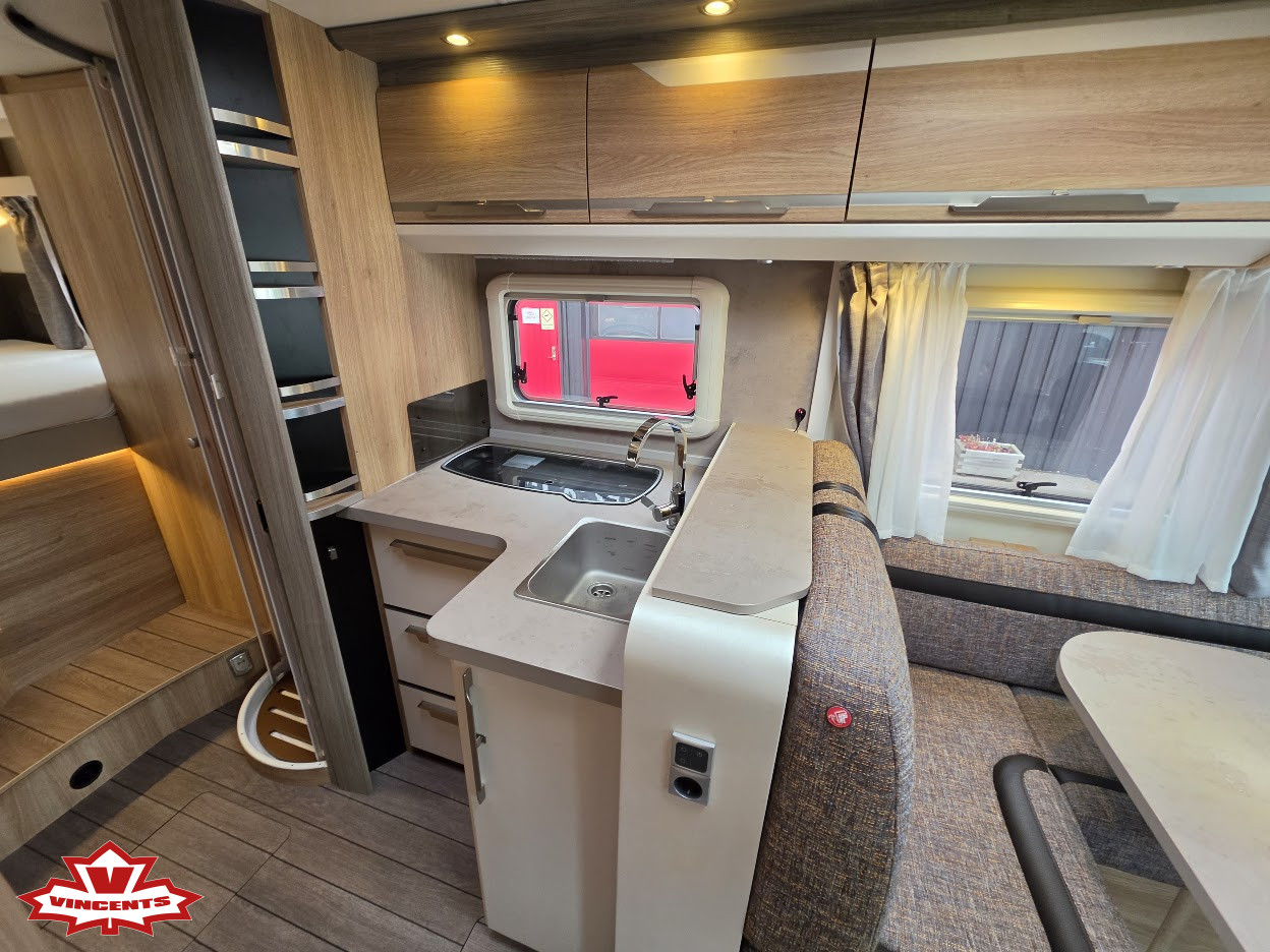 Knaus-SKY I 700 LG *Tvärbädd *Taksäng *Truma-(2016)-3413403