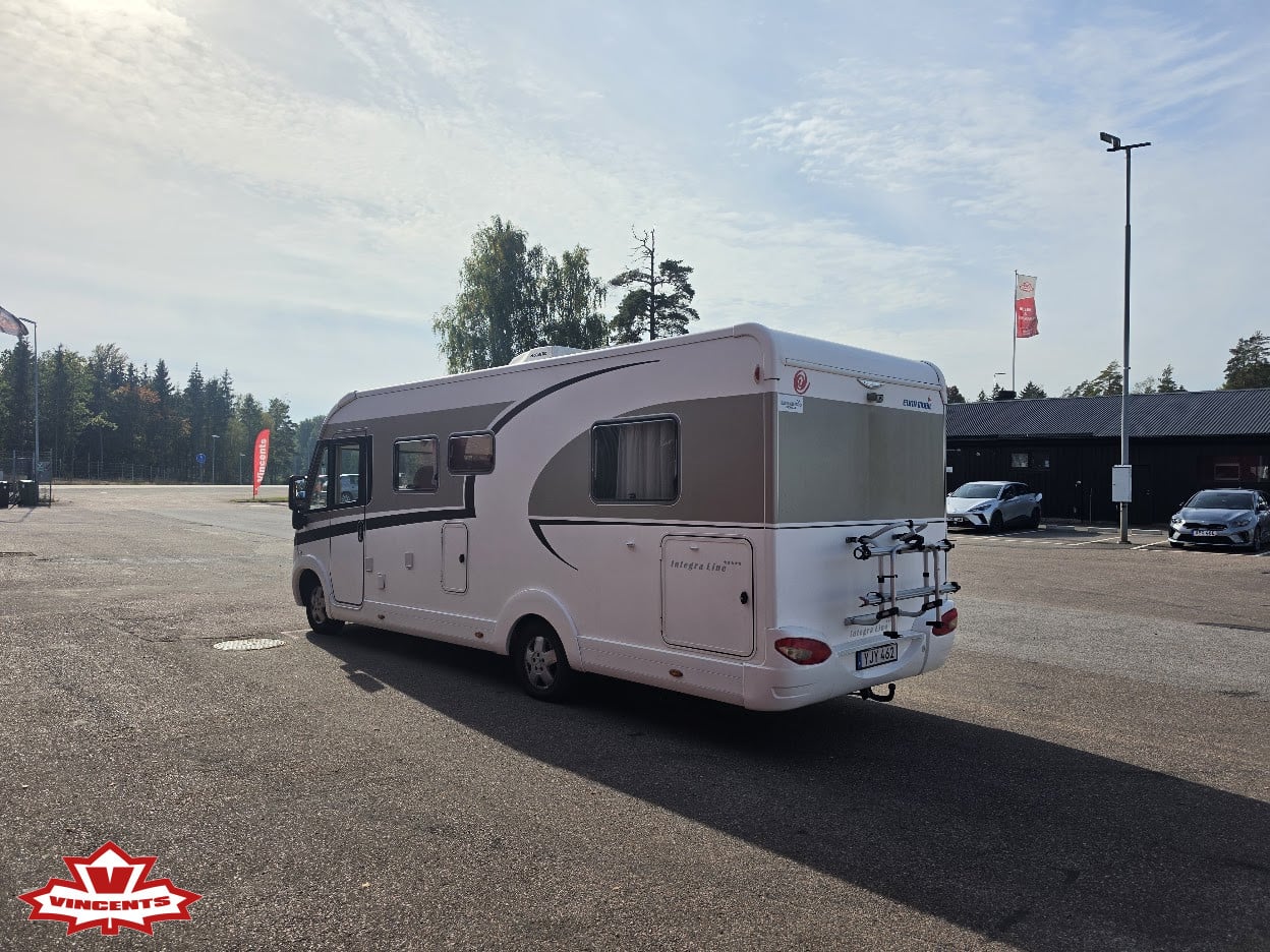 Eura Mobil-Integra Line *Automat *AC bodel *Dragkrok-(2014)